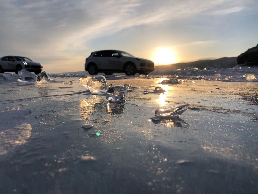 Путешествие на Porsche – это комфорт на трассе и на бездорожье.