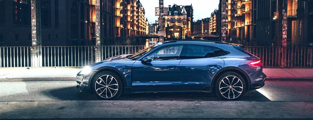 Что из себя представляет Porsche Taycan Cross Turismo?